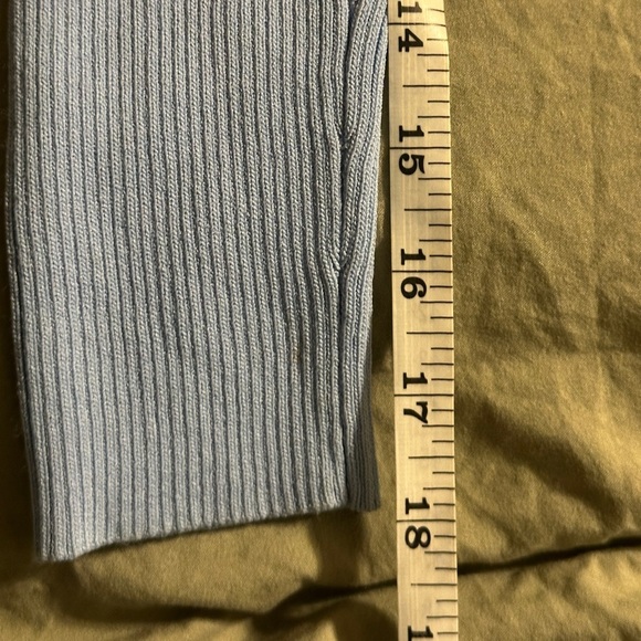 NWT - Minkpink cropped twist front knit top. Size medium - Picture 8 of 8